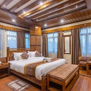 4* Hotel Surya Heritage